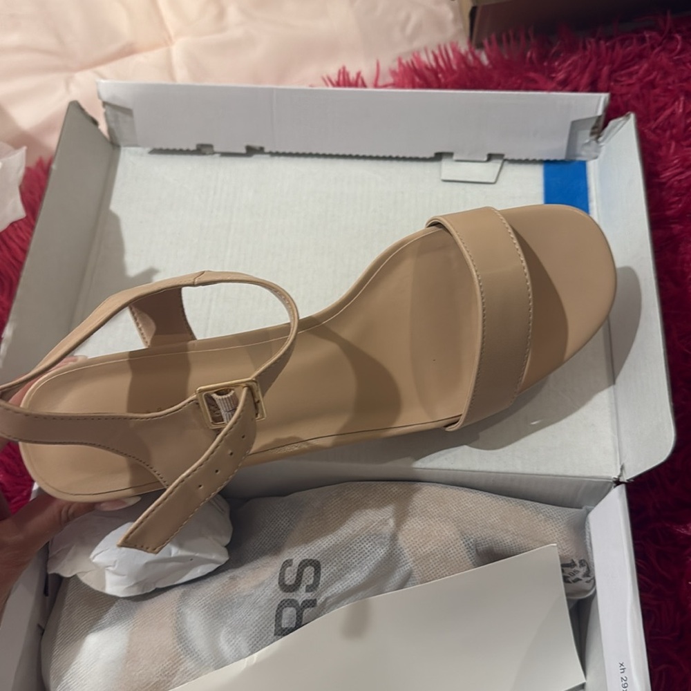 Nude heels - Picture 3 of 4